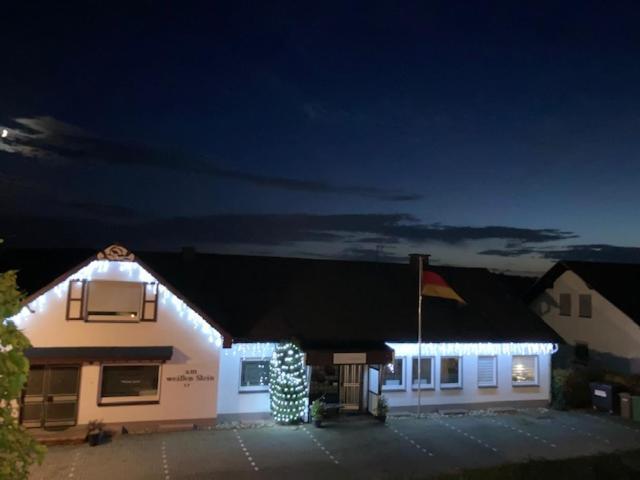 Bed & Breakfast Weisser Stein Schmallenberg Exterior foto