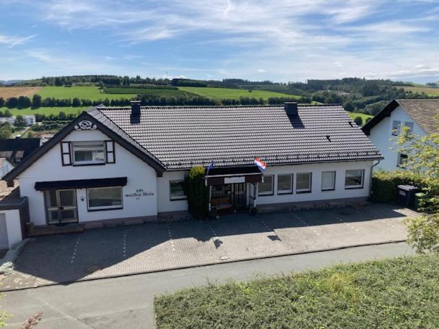 Bed & Breakfast Weisser Stein Schmallenberg Exterior foto